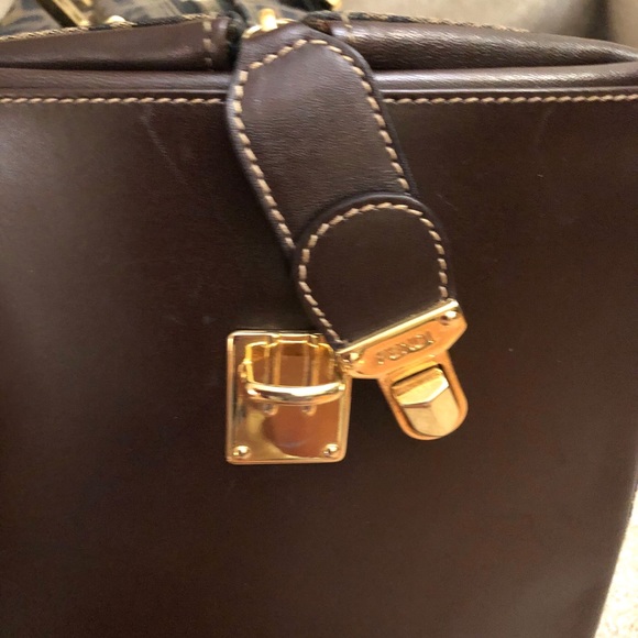 Boston Bag - Picture 9 of 16